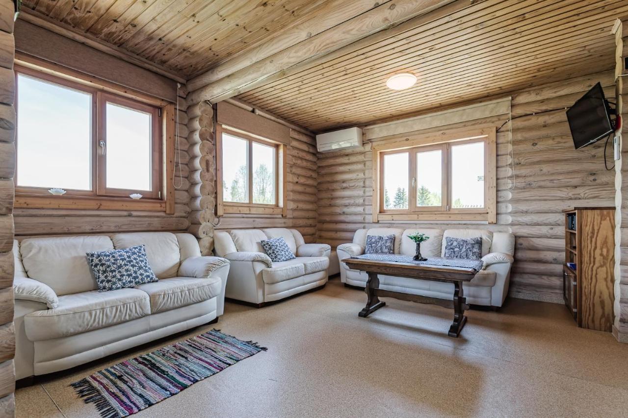 Kajamaa Holiday Home Saku Екстер'єр фото