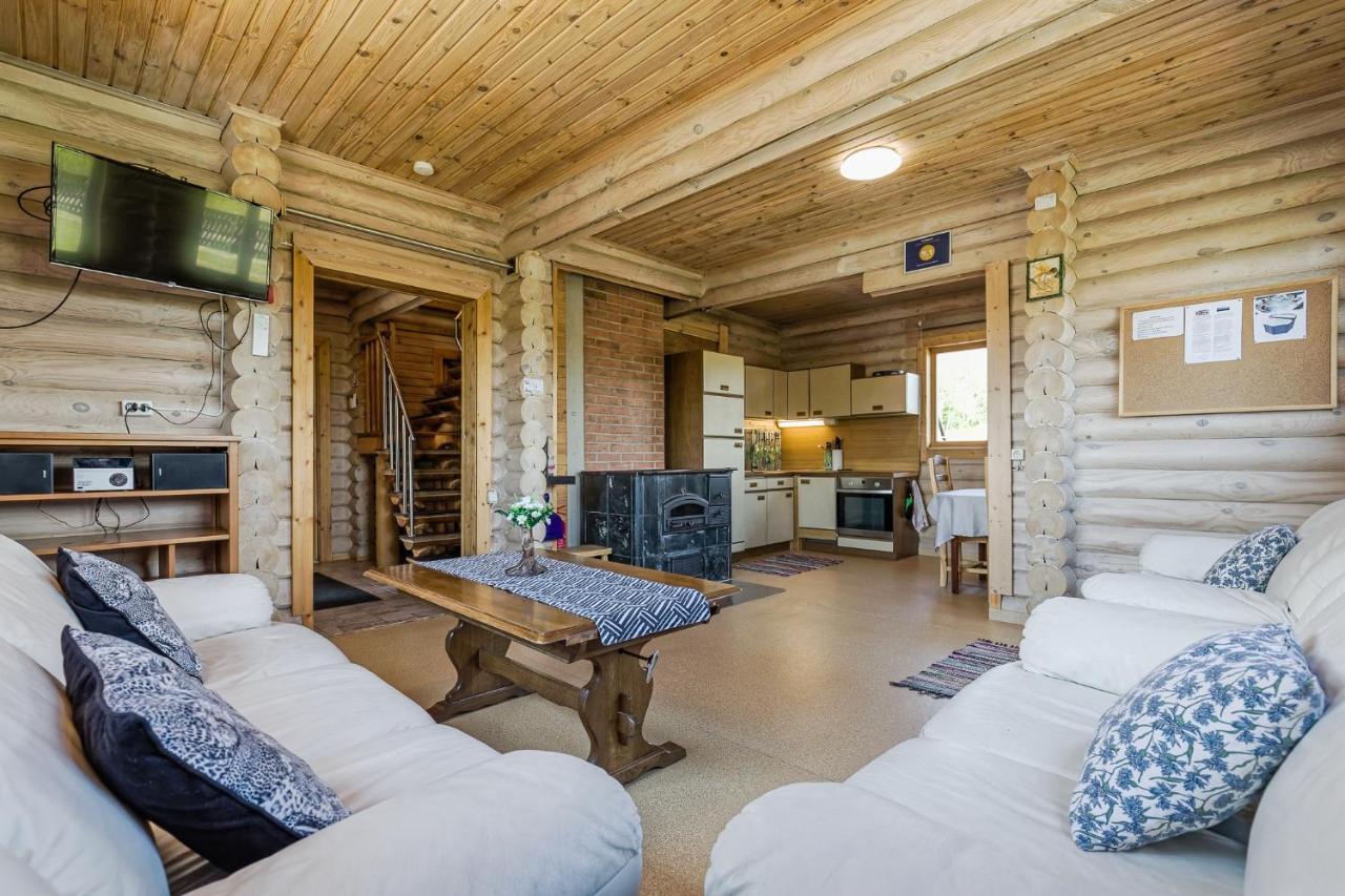 Kajamaa Holiday Home Saku Екстер'єр фото